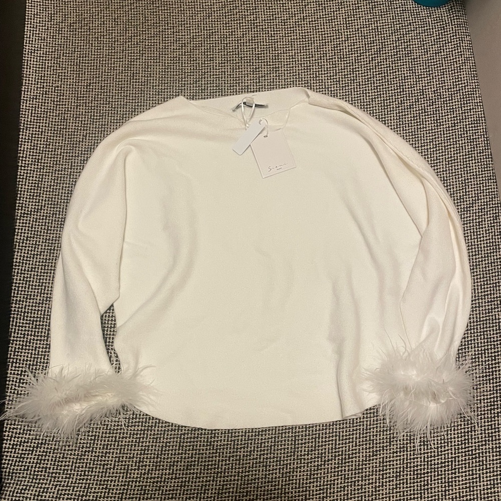 Sioni White Long Sleeve Sweater with Feather Cuffs